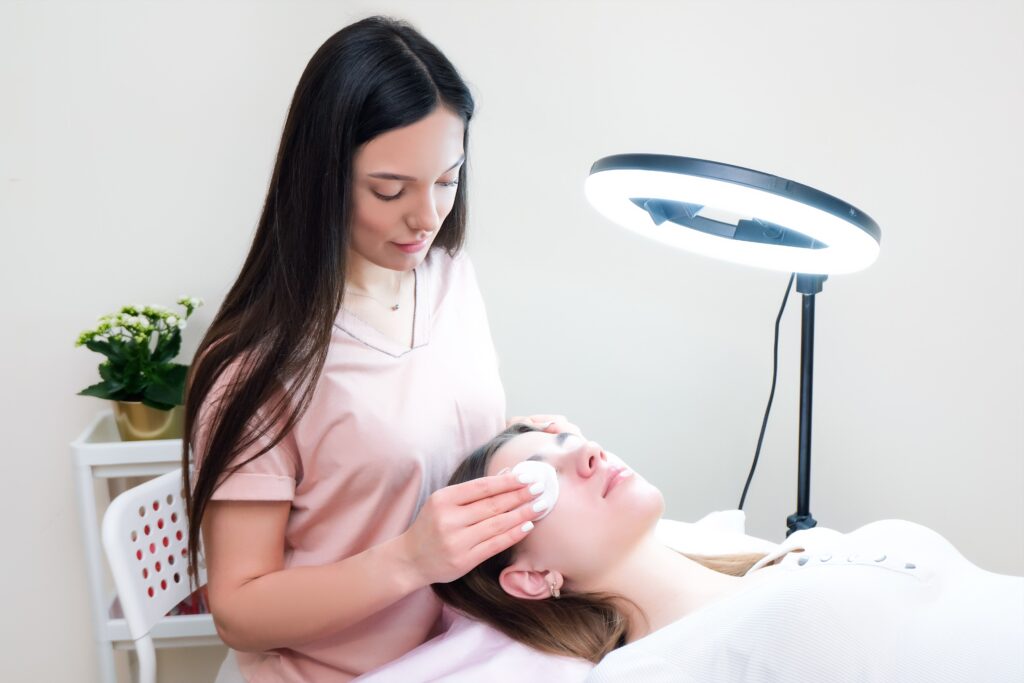 SPA de Sobrancelhas - A Nova Tendência do Embelezamento do Olhar