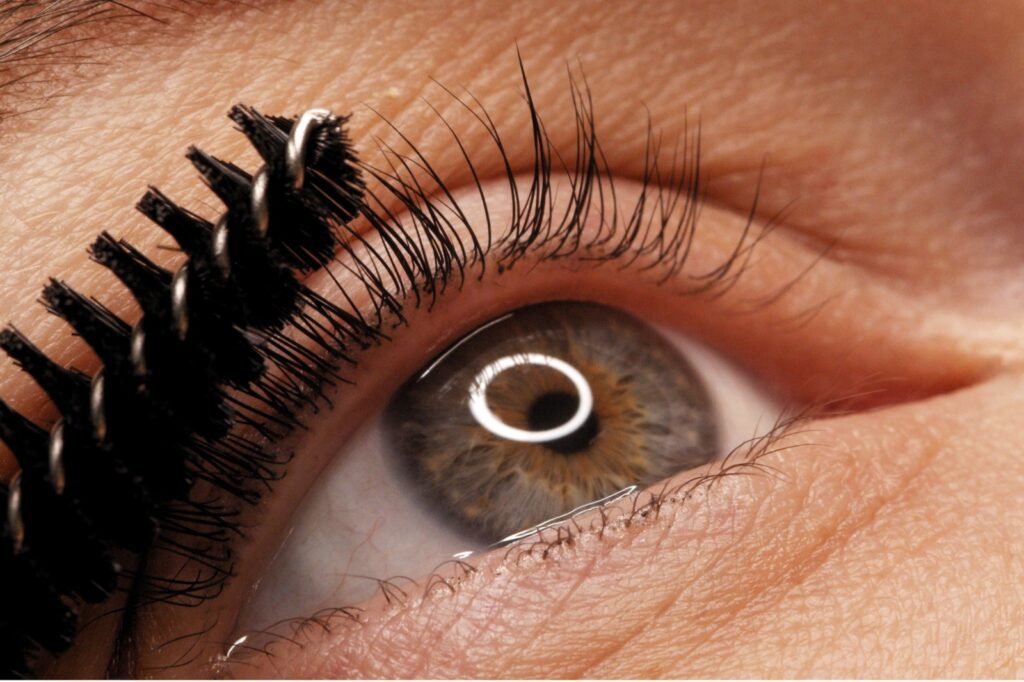 Vale a pena fazer um Curso de Lash Lifting e Coloração de Cílios?